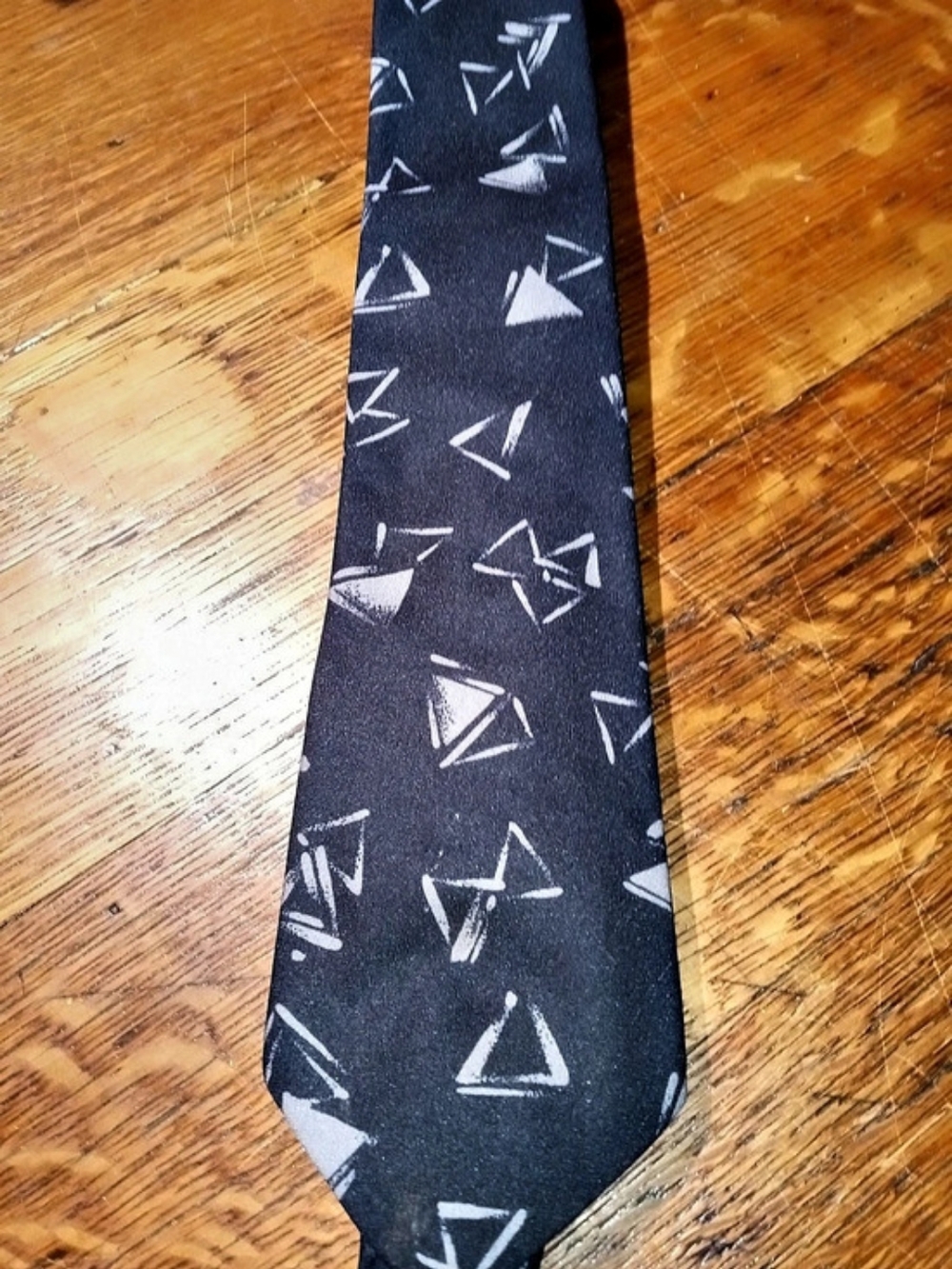 WembleyMen's Geometric Tie in Blue & White Like New